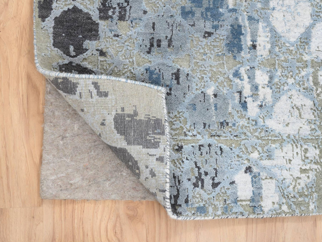 2'6" x 8'0" New Hand Knotted Grey Wool & Silk Runner Oriental Rug - MOA10264554