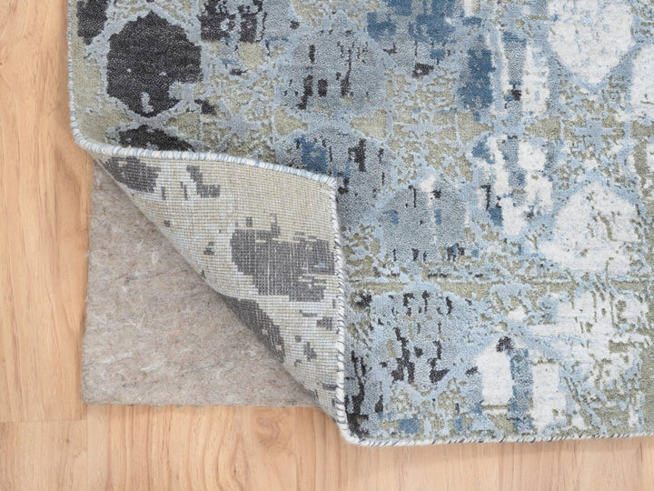 2'6" x 8'0" New Hand Knotted Grey Wool & Silk Runner Oriental Rug - MOA10264554