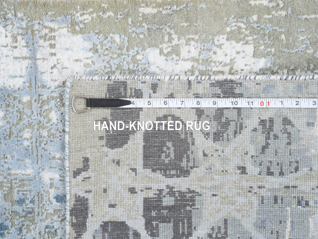 2'6" x 8'0" New Hand Knotted Grey Wool & Silk Runner Oriental Rug - MOA10264554