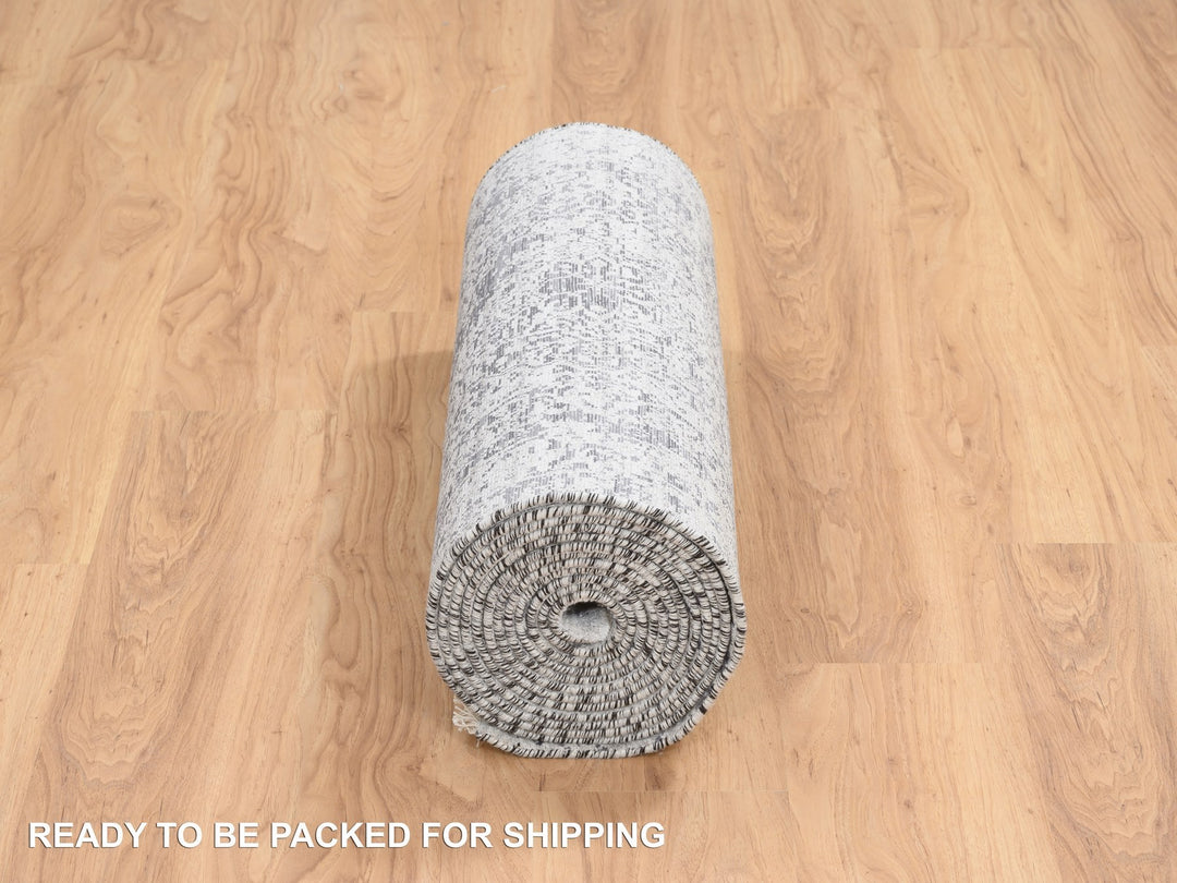 2'7" x 18'1" New Hand Knotted Grey Wool & Silk Runner Oriental Rug - MOA10264559