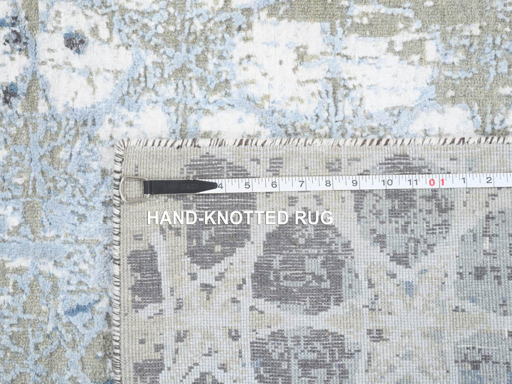 2'8" x 5'10" New Hand Knotted Grey Wool & Silk Rectangle Oriental Rug - MOA10264562