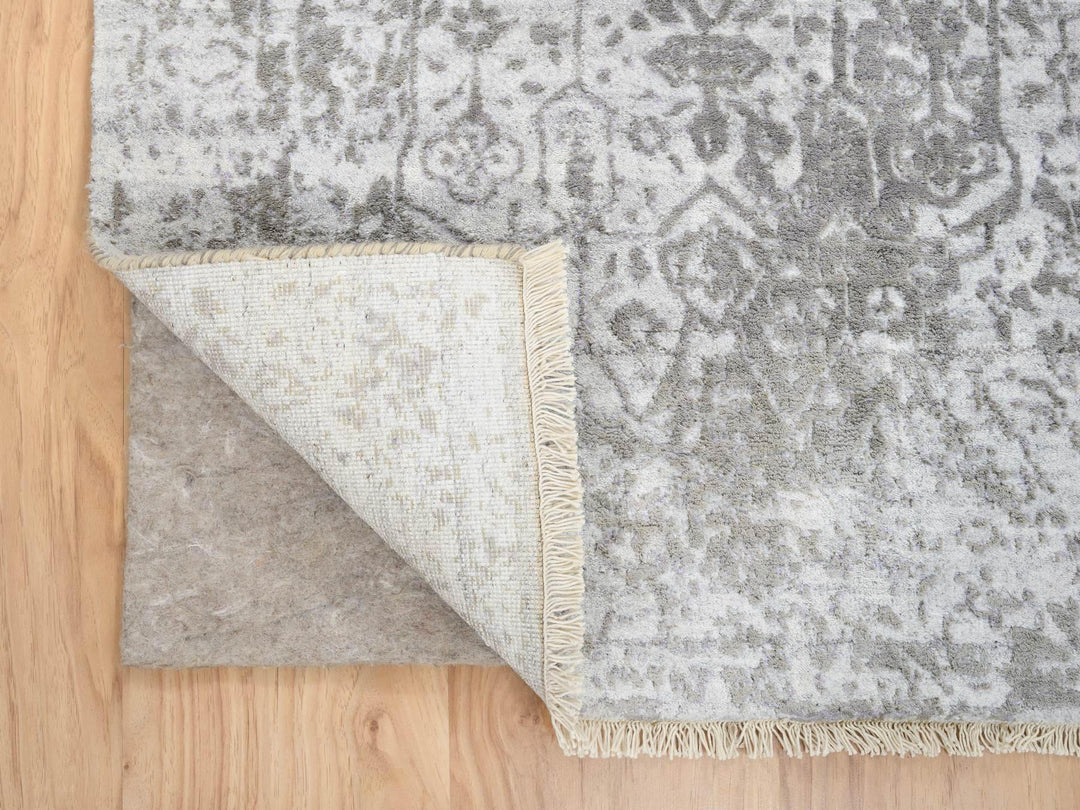 2'6" x 7'10" New Hand Knotted Grey Wool & Silk Runner Oriental Rug - MOA10264603