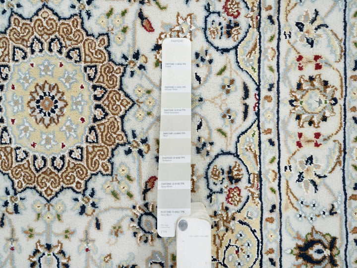 3'0" x 3'1" New Hand Knotted Ivory Wool Square Oriental Rug - MOA10264757