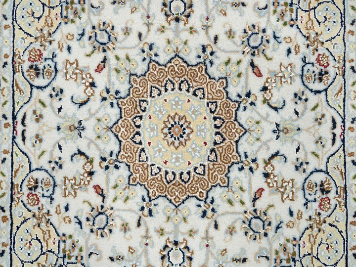 3'0" x 3'1" New Hand Knotted Ivory Wool Square Oriental Rug - MOA10264757
