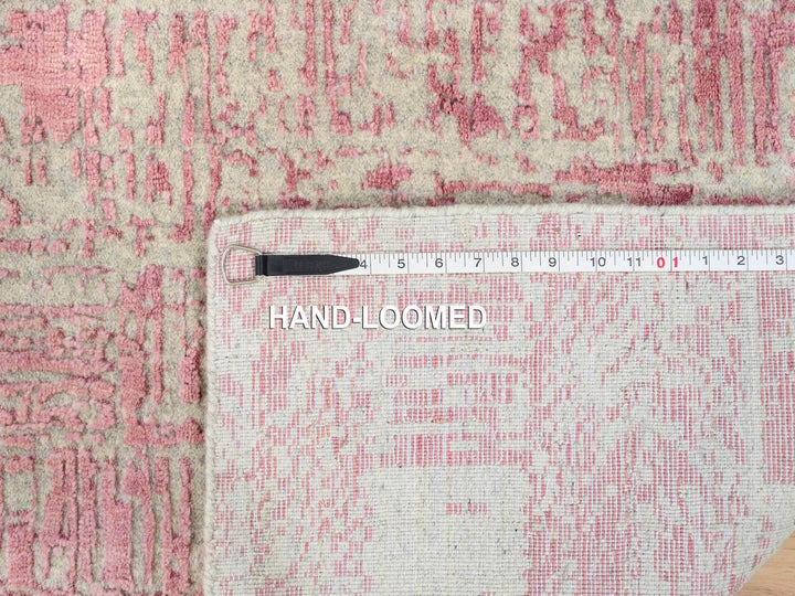 2'6" x 8'0" New Hand Loomed Pink Wool & Silk Runner Oriental Rug - MOA10264812