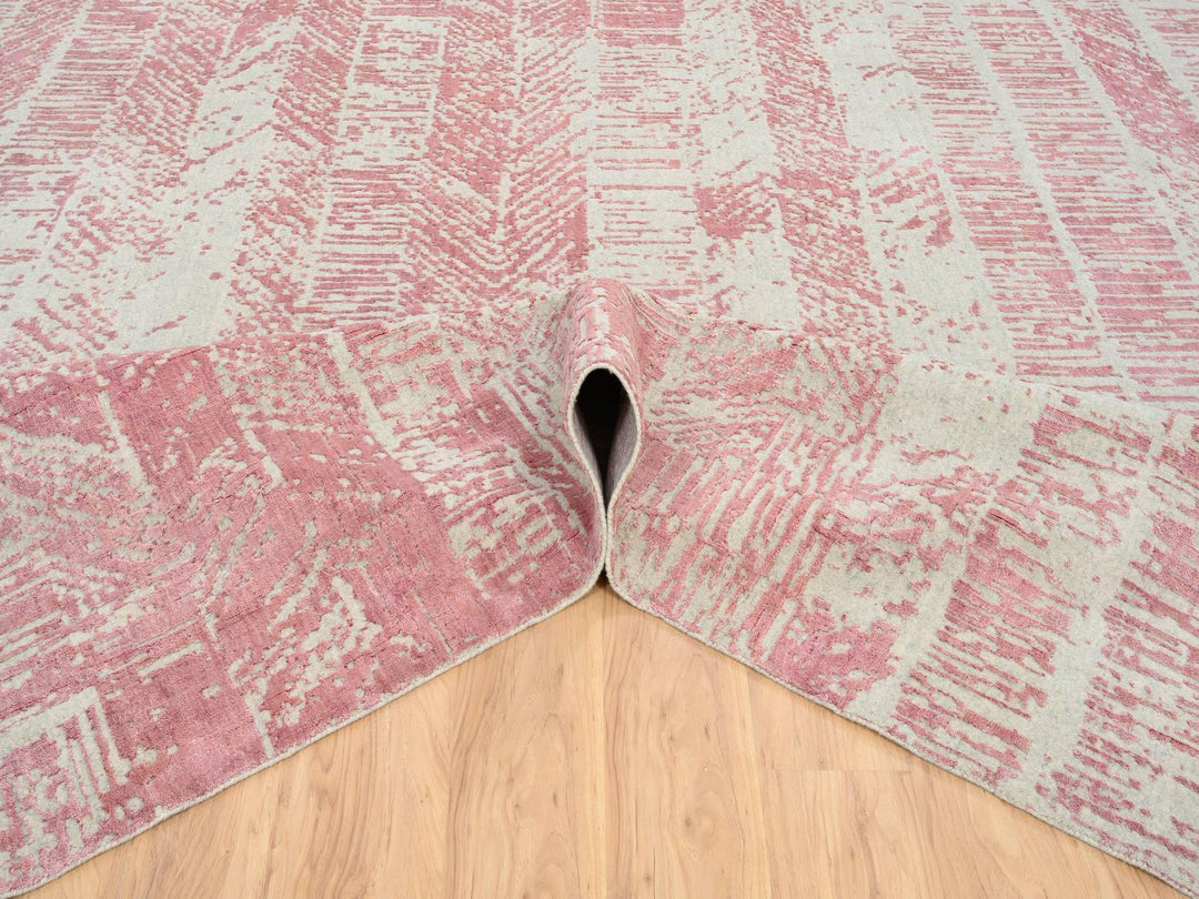 11'10" x 15'1" New Hand Loomed Pink Wool & Art Silk Rectangle Oriental Rug - MOA10264841