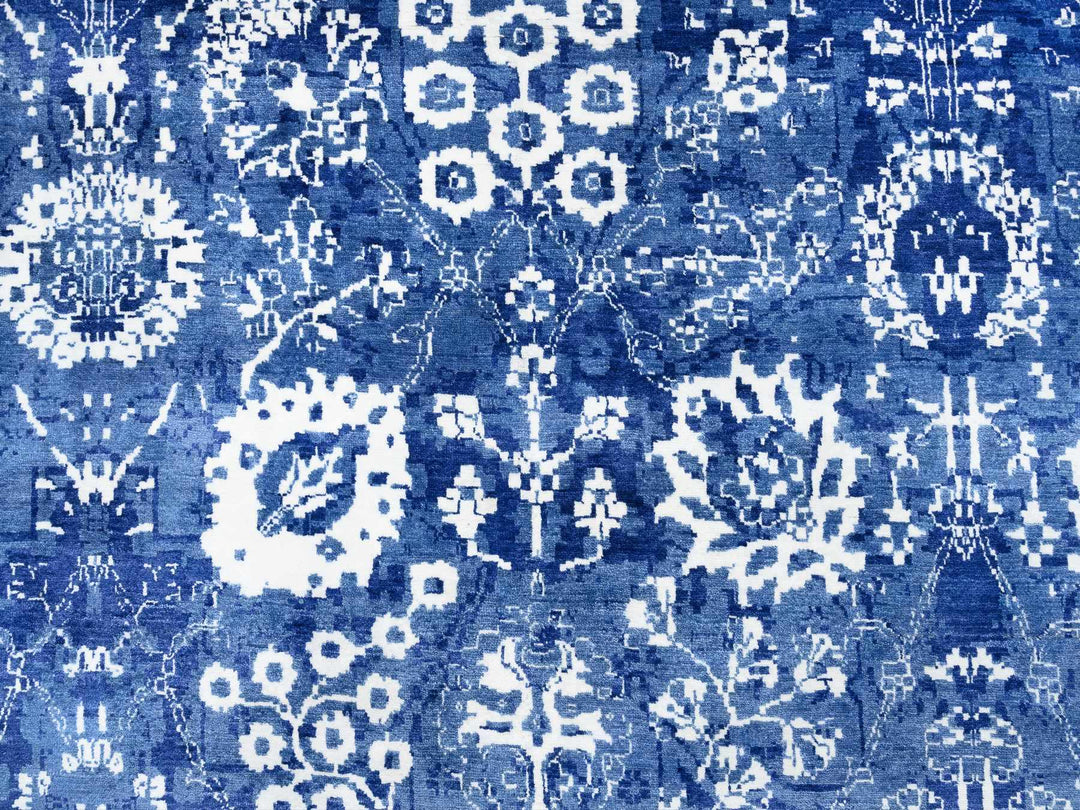 10'2" x 10'2" New Hand Knotted Blue Wool & Silk Round Oriental Rug - MOA10264847