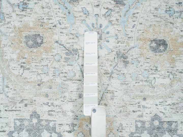 2'7" x 8'2" New Hand Knotted Ivory Wool & Silk Runner Oriental Rug - MOA10264886