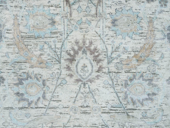 2'7" x 8'2" New Hand Knotted Ivory Wool & Silk Runner Oriental Rug - MOA10264886
