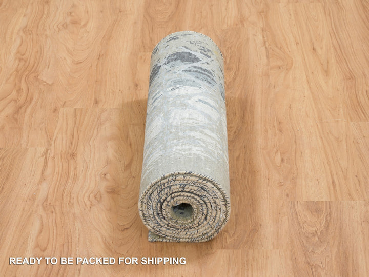 2'6" x 10'0" New Hand Knotted Grey Wool & Silk Runner Oriental Rug - MOA10265019