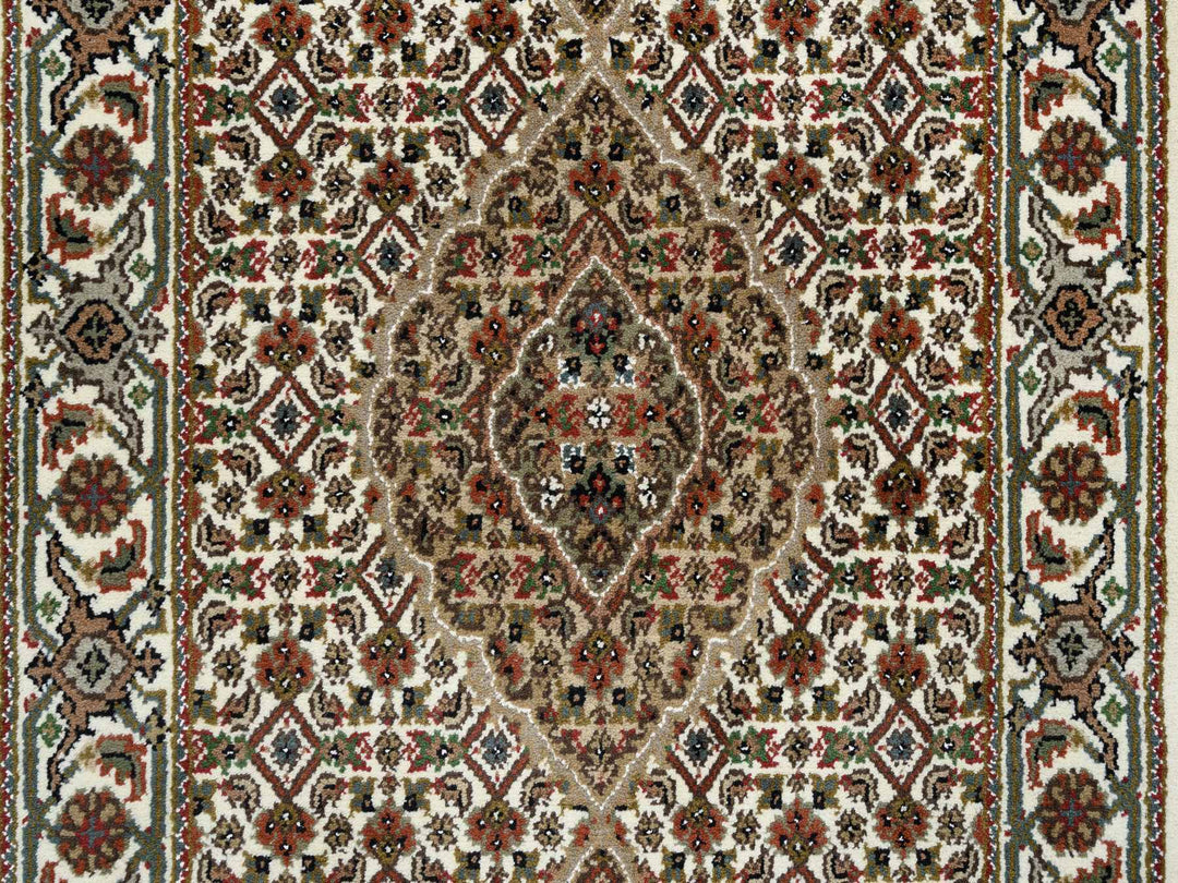 2'6" x 18'0" New Hand Knotted Ivory Wool Runner Oriental Rug - MOA10265085