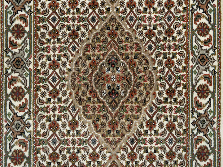 2'6" x 18'0" New Hand Knotted Ivory Wool Runner Oriental Rug - MOA10265085