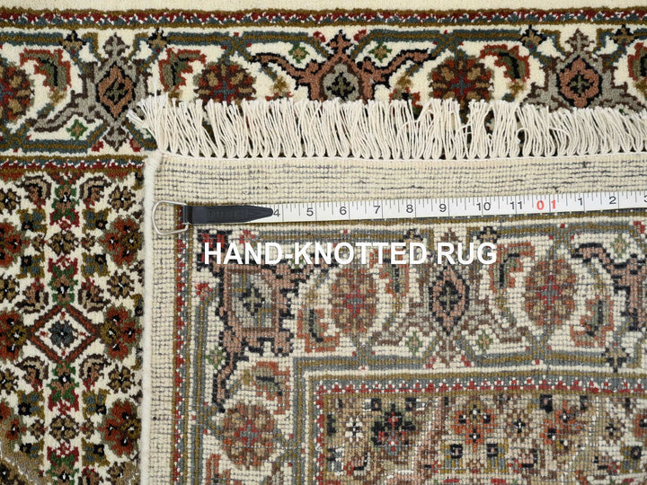 2'6" x 18'0" New Hand Knotted Ivory Wool Runner Oriental Rug - MOA10265085