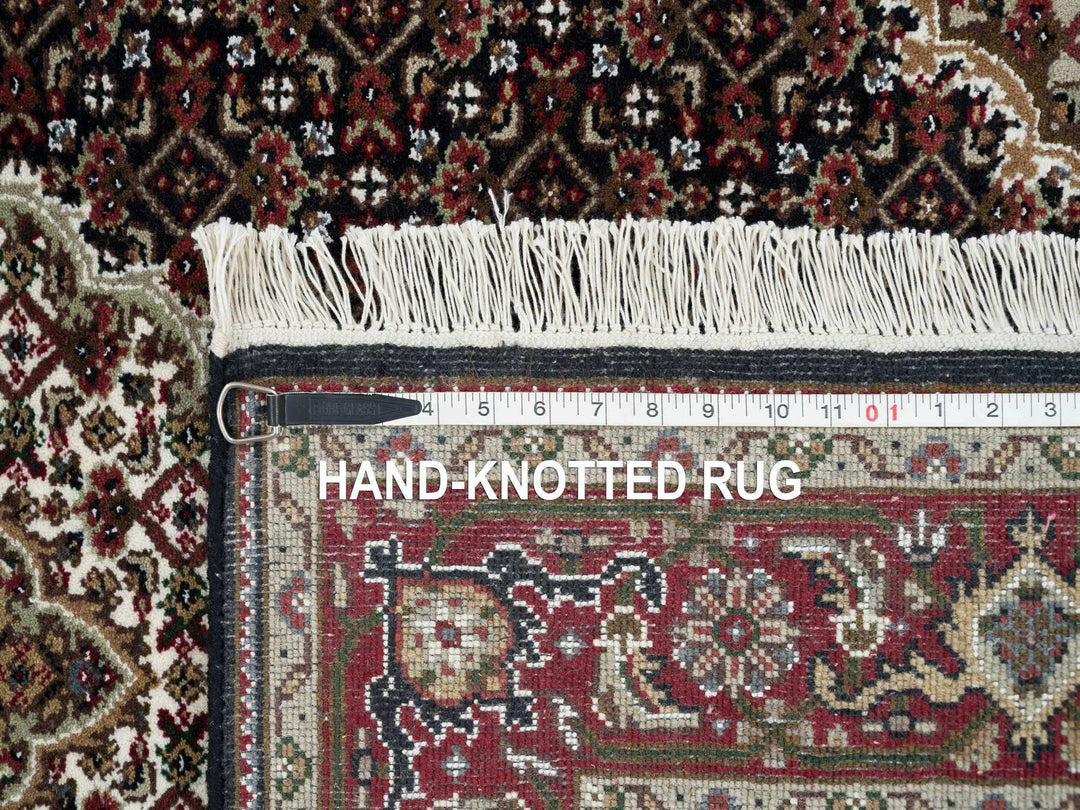 4'0" x 6'1" New Hand Knotted Black Wool Rectangle Oriental Rug - MOA10265099