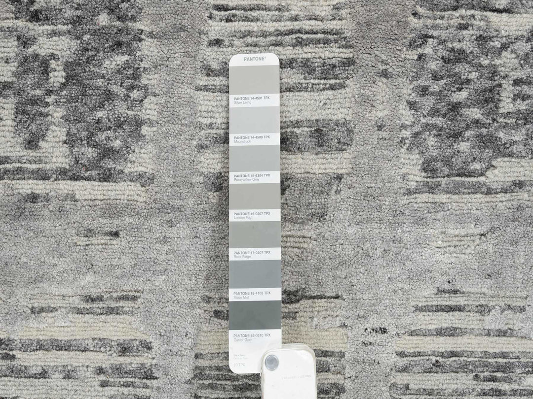 2'6" x 10'0" New Hand Knotted Grey Wool Runner Oriental Rug - MOA10265166