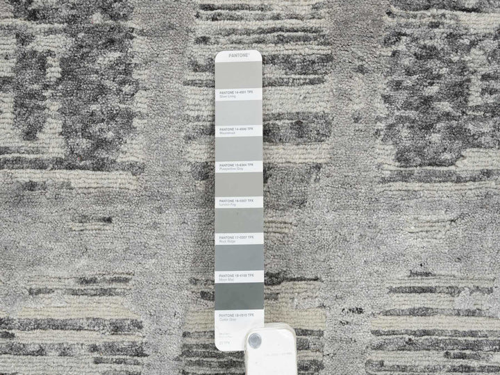2'6" x 10'0" New Hand Knotted Grey Wool Runner Oriental Rug - MOA10265166