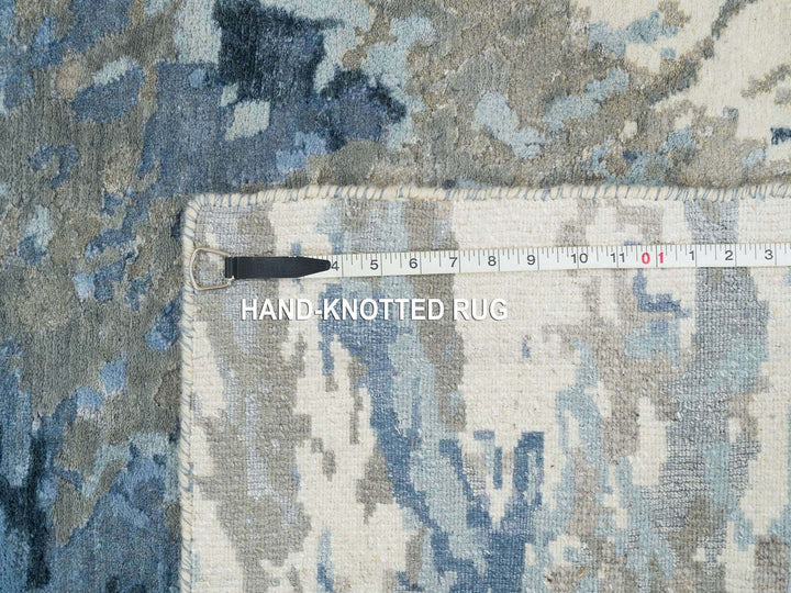 2'6" x 5'9" New Hand Knotted Grey Wool & Silk Runner Oriental Rug - MOA10265203