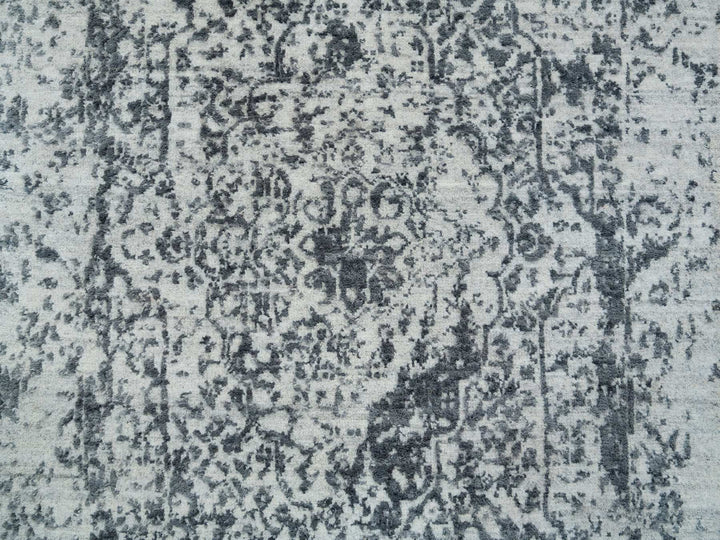 2'8" x 20'0" New Hand Knotted Grey Wool & Silk Runner Oriental Rug - MOA10265214