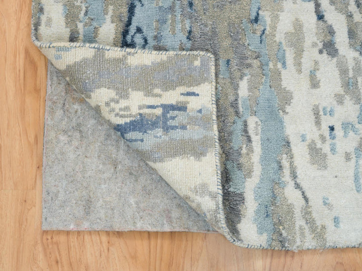 2'7" x 8'1" New Hand Knotted Grey Wool & Silk Runner Oriental Rug - MOA10265216