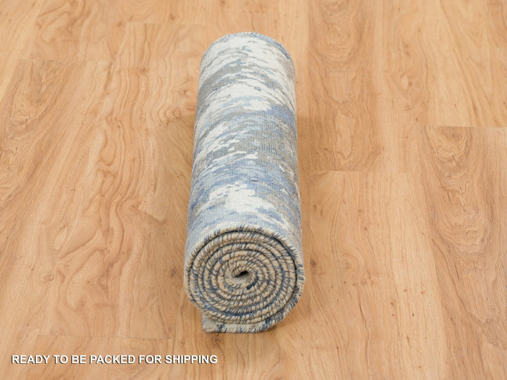 2'7" x 8'1" New Hand Knotted Blue Wool & Silk Runner Oriental Rug - MOA10265216