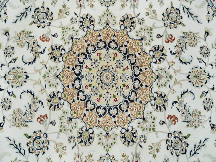 7'10" x 7'10" New Hand Knotted Ivory Wool Round Oriental Rug - MOA10265298