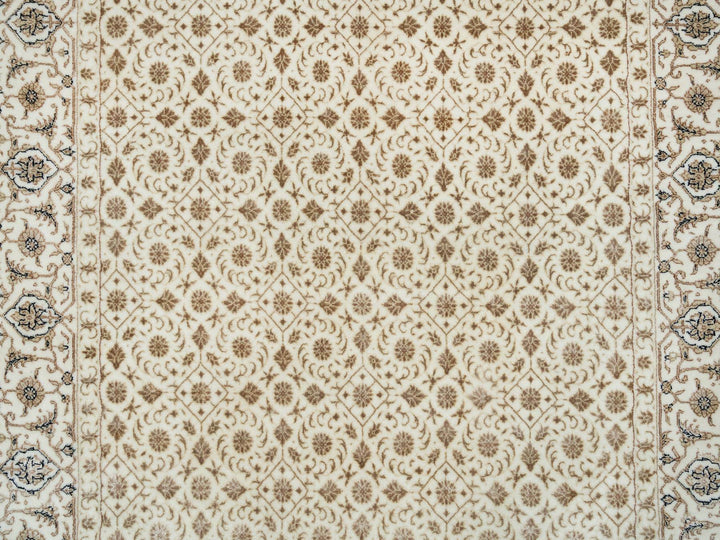 4'7" x 6'8" New Hand Knotted Ivory Wool Runner Oriental Rug - MOA10265347