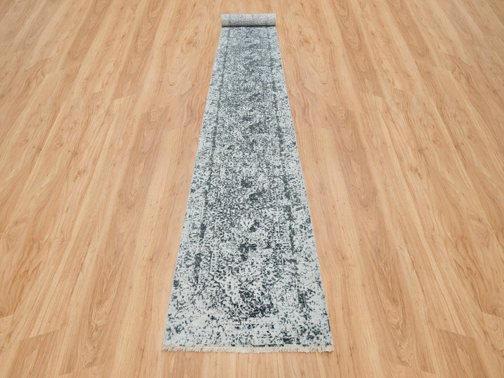 2'8" x 21'8" New Hand Knotted Grey Wool & Silk Runner Oriental Rug - MOA10265445