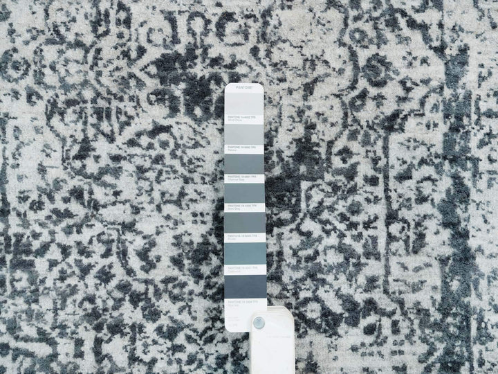 2'8" x 21'8" New Hand Knotted Grey Wool & Silk Runner Oriental Rug - MOA10265445