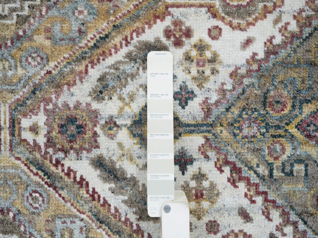 5'10" x 5'10" New Hand Knotted Ivory Wool Round Oriental Rug - MOA10265615