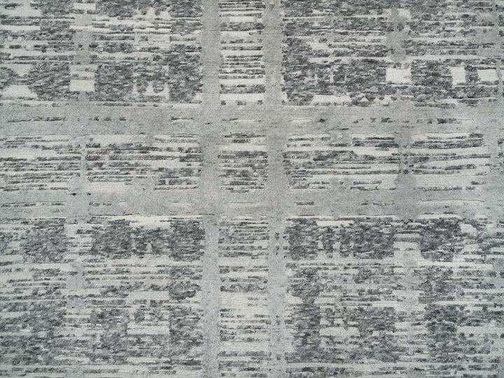 10'1" x 10'1" New Hand Knotted Grey Wool Round Oriental Rug - MOA10265640