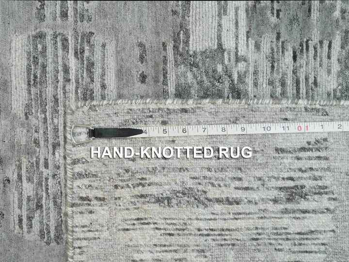 3'0" x 5'1" New Hand Knotted Grey Wool Rectangle Oriental Rug - MOA10265961