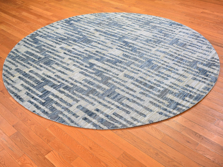 8'1" x 8'1" New Hand Knotted Blue Wool & Silk Round Oriental Rug - MOA10266378