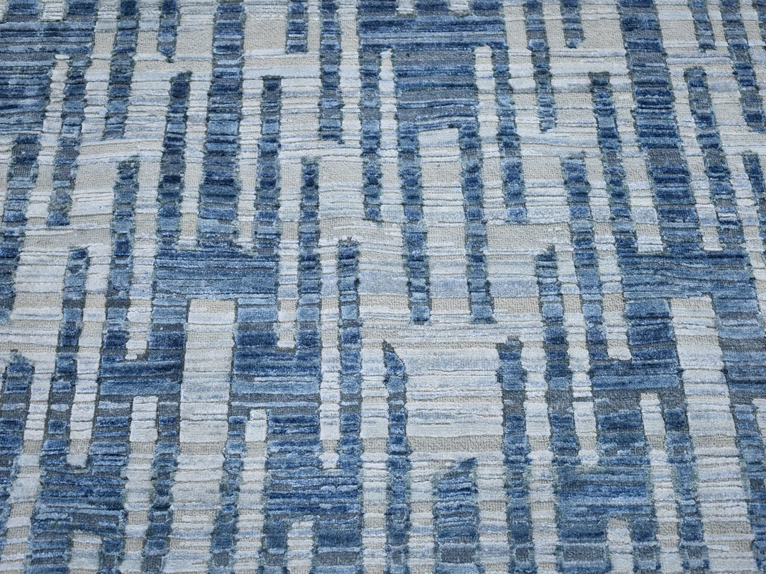 8'1" x 8'1" New Hand Knotted Blue Wool & Silk Round Oriental Rug - MOA10266378