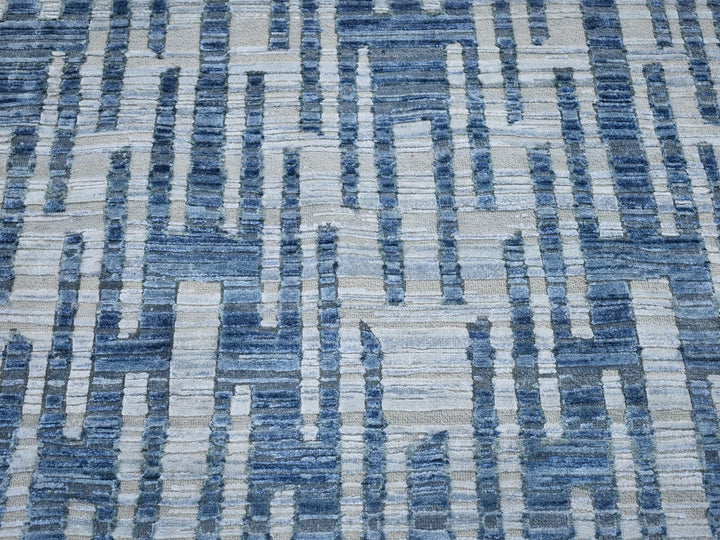 8'1" x 8'1" New Hand Knotted Blue Wool & Silk Round Oriental Rug - MOA10266378