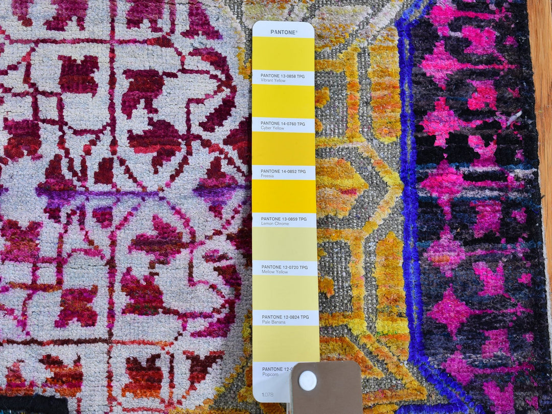 2'6" x 10'4" New Hand Knotted Yellow Wool & Silk Runner Oriental Rug - MOA10266496