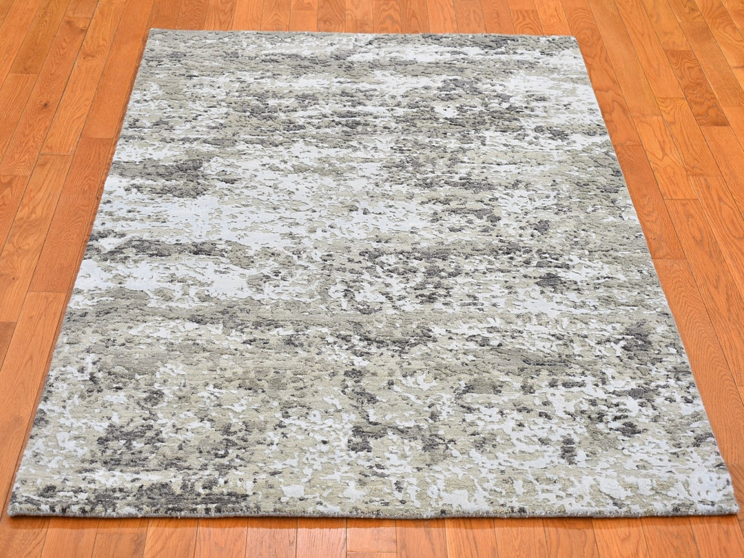 4'1" x 6'0" New Hand Knotted Grey Wool & Silk Rectangle Oriental Rug - MOA10266501