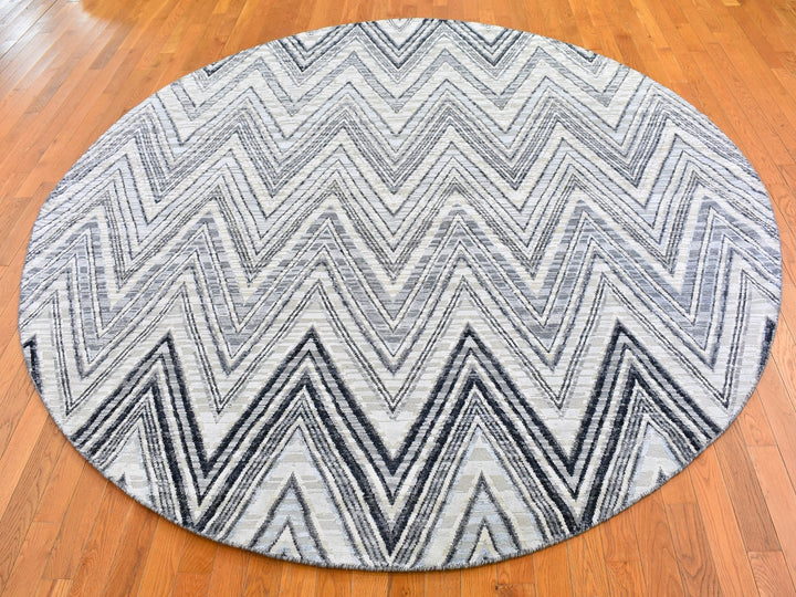 9'0" x 9'0" New Hand Knotted Grey Wool & Silk Round Oriental Rug - MOA10266695