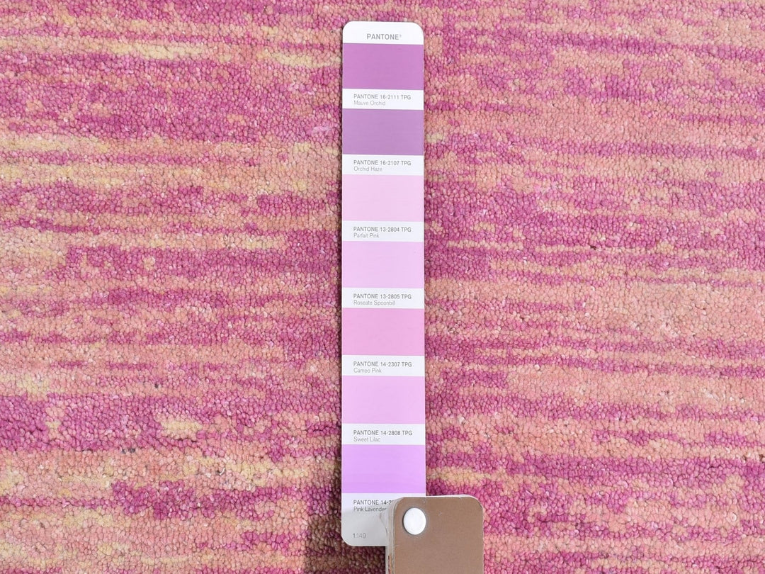 6'2" x 6'2" New Hand Knotted Pink Wool Round Oriental Rug - MOA10266706