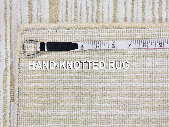 4'3" x 6'1" New Hand Knotted Ivory Wool & Silk Rectangle Oriental Rug - MOA10266808