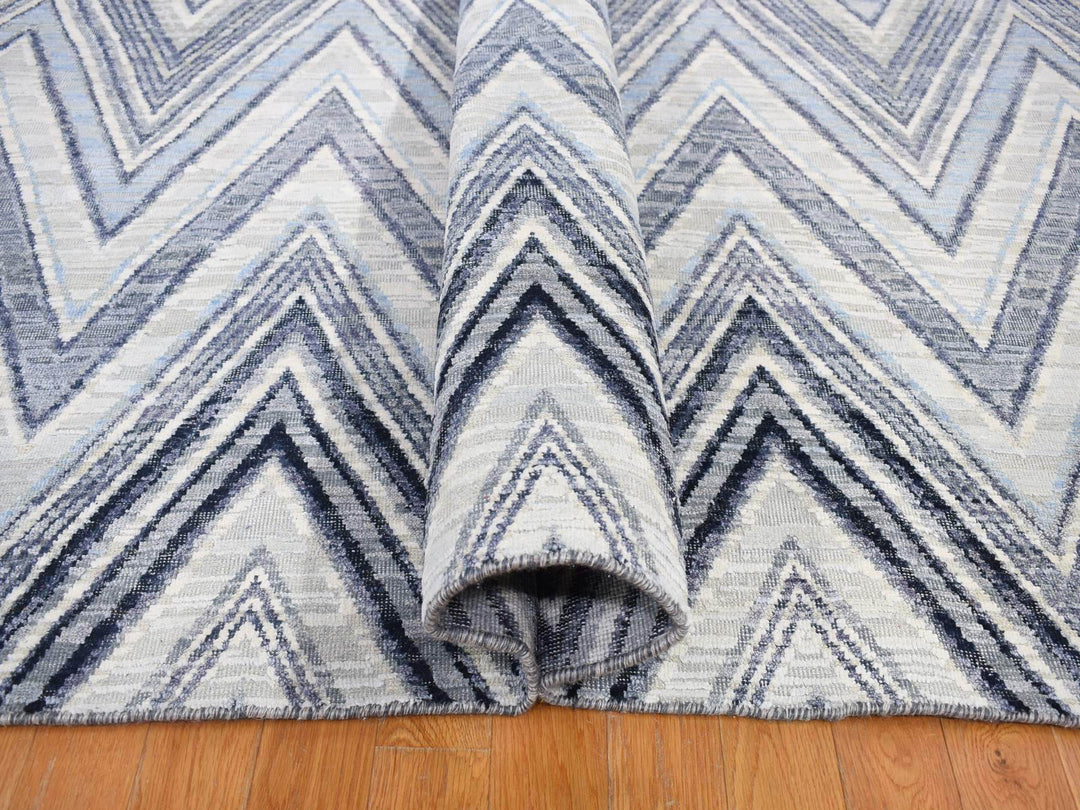 9'10" x 14'3" New Hand Knotted Grey Wool & Silk Rectangle Oriental Rug - MOA10266874