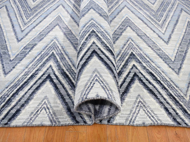 9'10" x 14'3" New Hand Knotted Grey Wool & Silk Rectangle Oriental Rug - MOA10266874