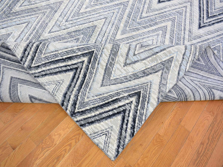 9'10" x 14'3" New Hand Knotted Grey Wool & Silk Rectangle Oriental Rug - MOA10266874