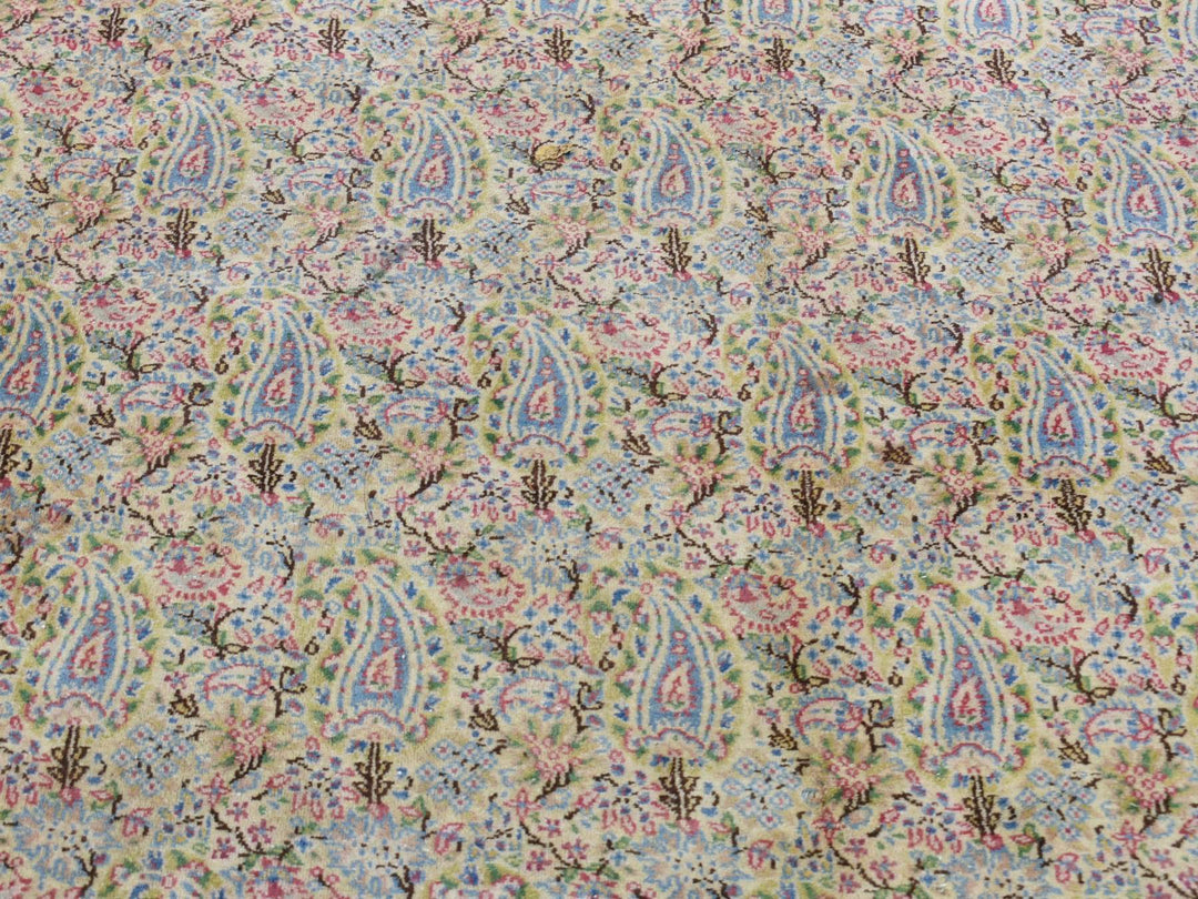 10'0" x 13'0" Vintage Hand Knotted Ivory Wool Rectangle Oriental Rug - MOA10266998