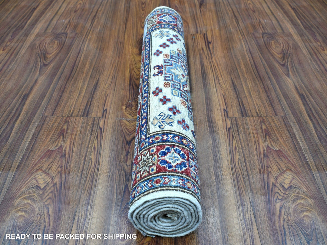 2'6" x 6'9" New Hand Knotted Ivory Wool Runner Oriental Rug - MOA10268655
