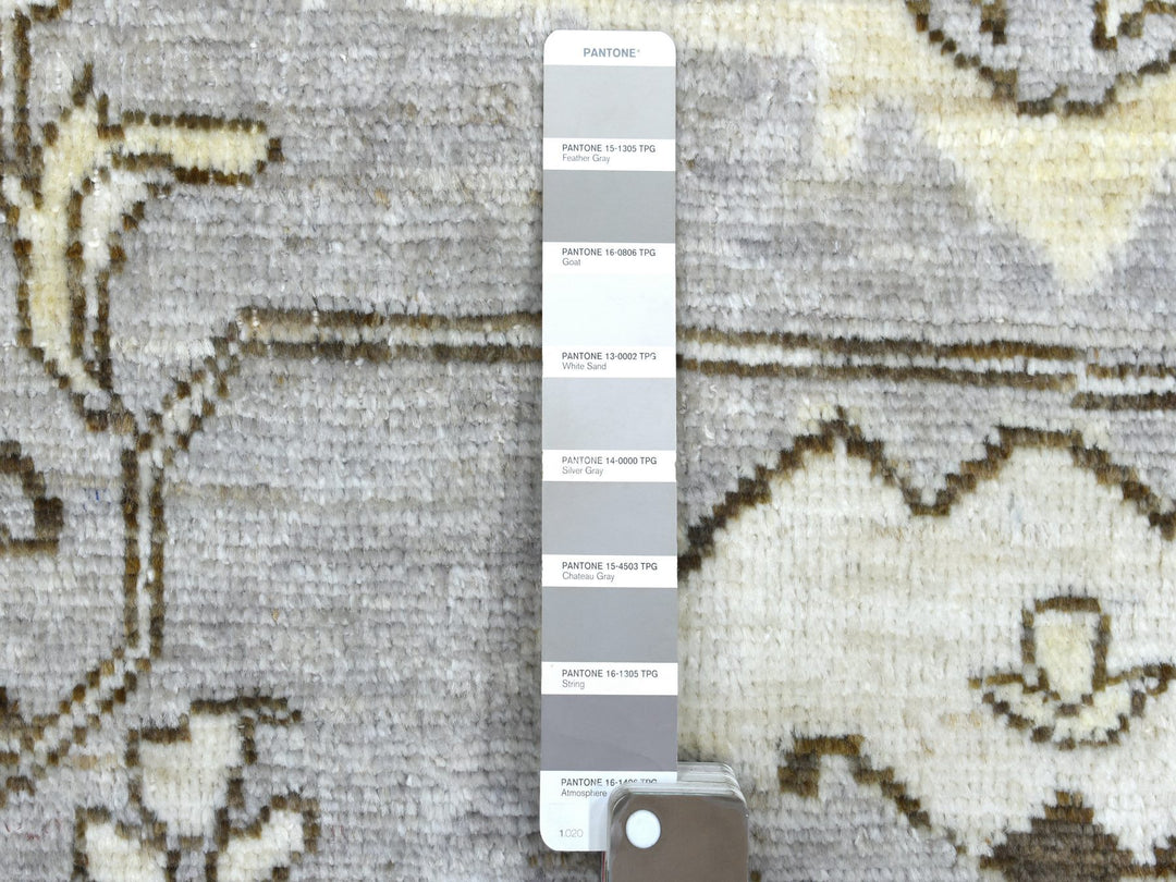 8'1" x 9'8" New Hand Knotted Grey Wool Rectangle Oriental Rug - MOA10270069