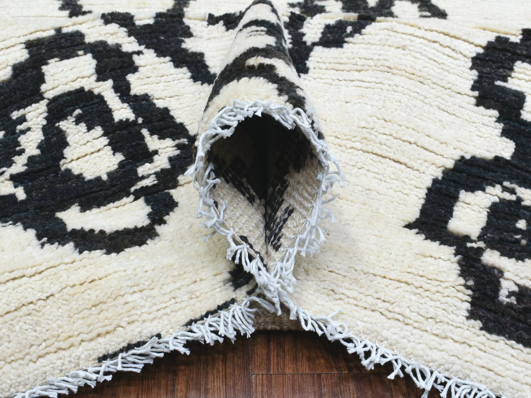 9'10" x 13'8" New Hand Knotted Ivory Wool Rectangle Oriental Rug - MOA10272616