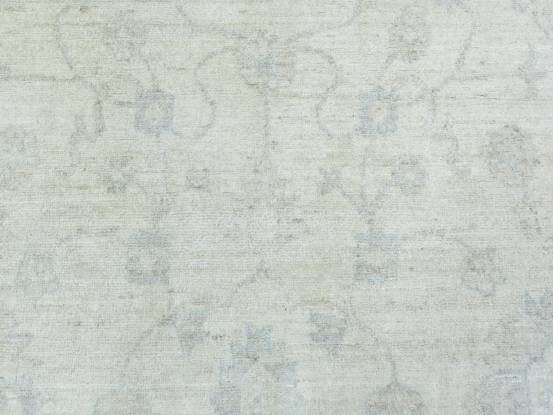 7'10" x 7'8" New Hand Knotted Ivory Wool Round Oriental Rug - MOA10272881