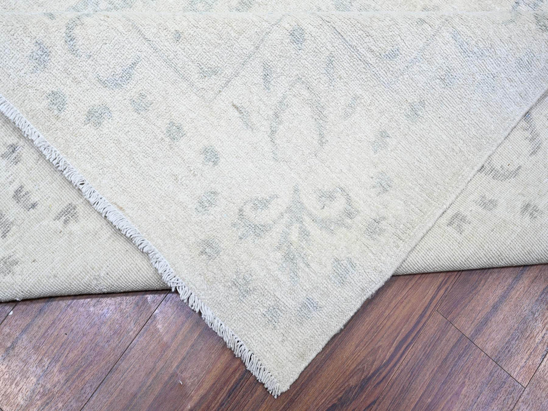 9'9" x 13'9" New Hand Knotted Ivory Wool Rectangle Oriental Rug - MOA10273112