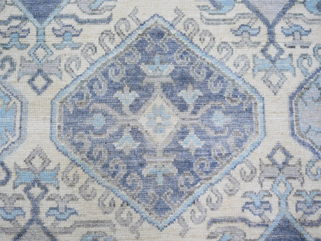 8'0" x 9'7" New Hand Knotted Ivory Wool Rectangle Oriental Rug - MOA10273263