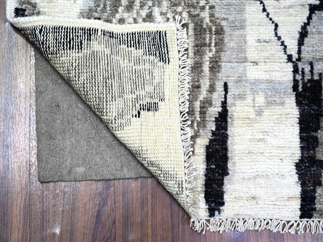 2'7" x 9'9" New Hand Knotted Ivory Wool Runner Oriental Rug - MOA10273489